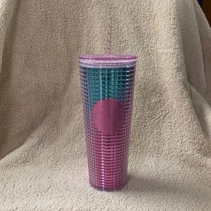 24 ounce Starbucks reusable cup NWT
